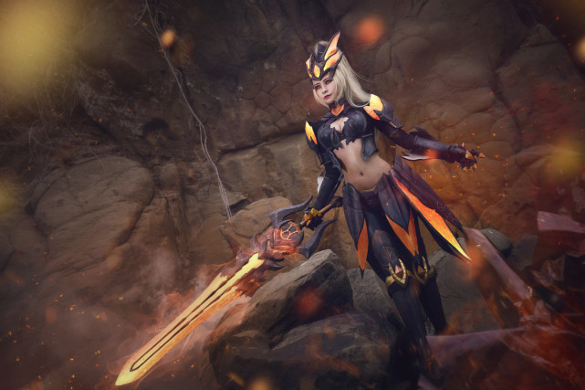 边路英雄哪家强 后浪把前浪拍死在沙滩上