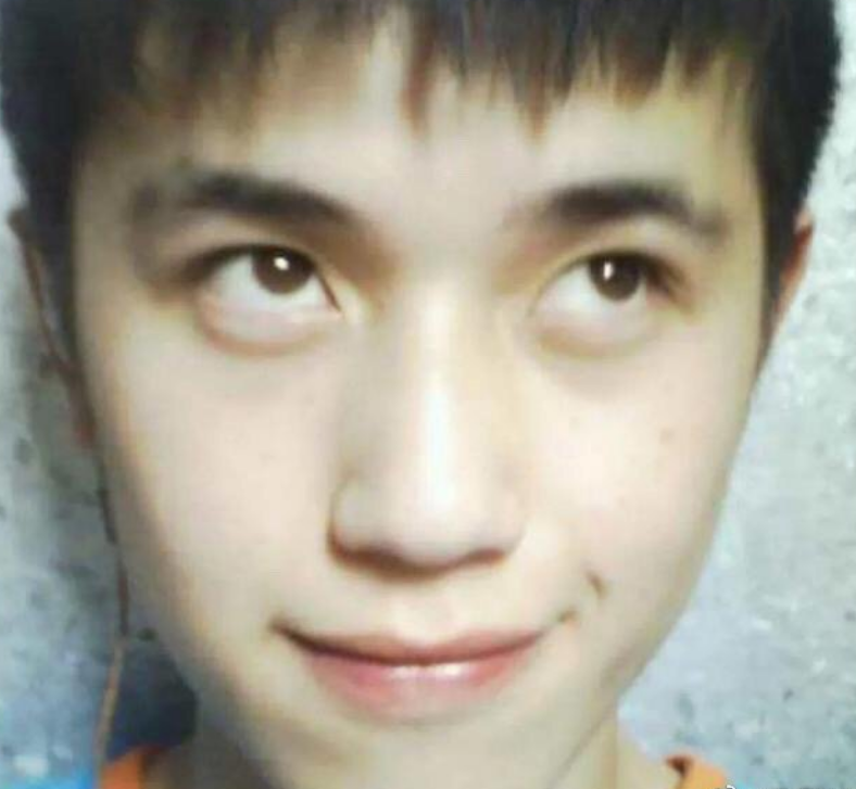 李佳琦小助理旧照曝光,瘦的时候颜值太惊艳,一张脸酷似陈飞宇
