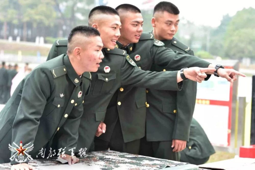 南疆军营暖如家——一起来感受下南部战区部队的"年味
