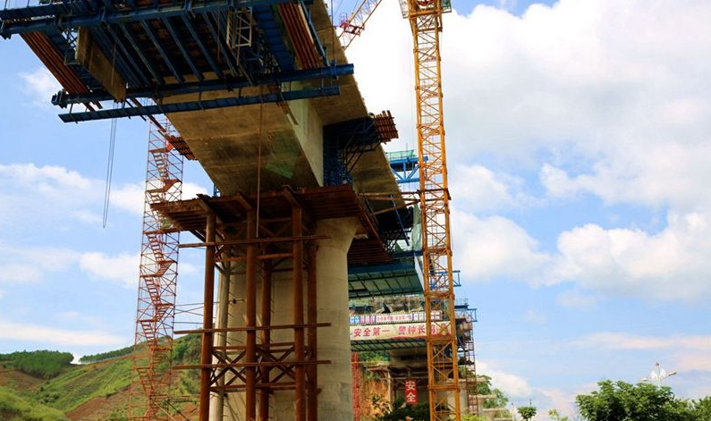 西双版纳2021gdp_2021年西双版纳泼水节(3)