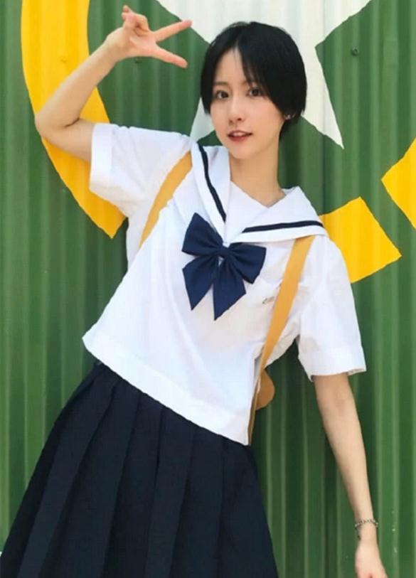 爱5:诸葛大力最萌"水手服"曝光,长腿过于吸睛爱了爱了