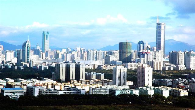 曼哈顿特区gdp_我亲自到深圳和东莞走了一圈 觉得香港该醒一醒了