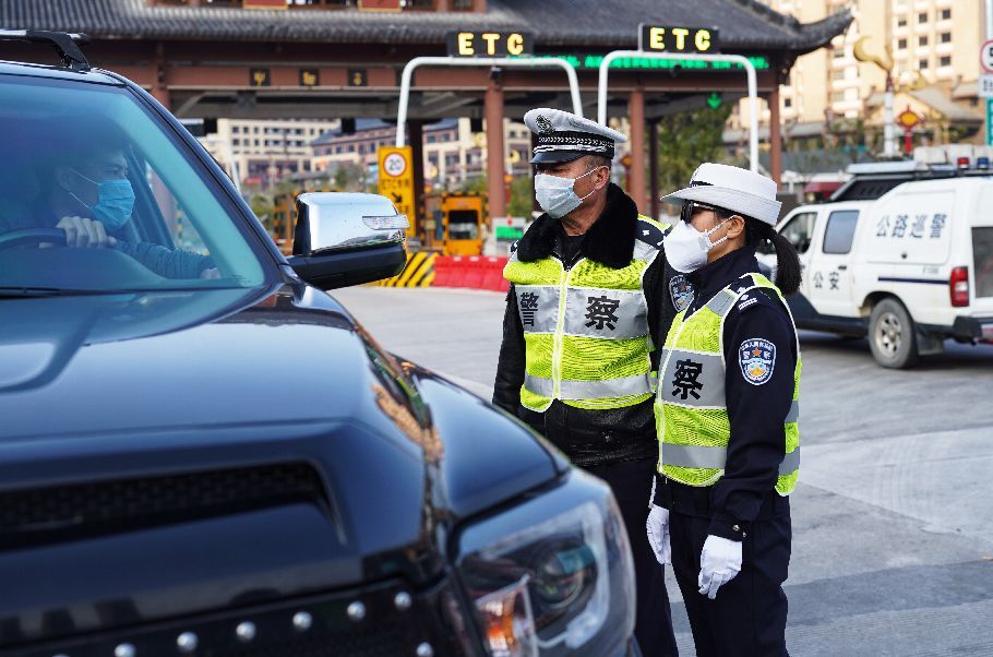 守一道门,护一城人转发,向丽水公安民警致敬