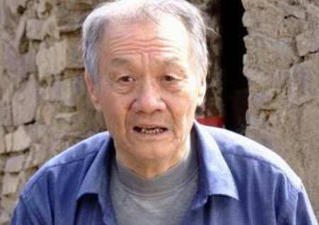 继赵忠祥,田成仁去世后,68岁刘晓庆又传坏消息,网友