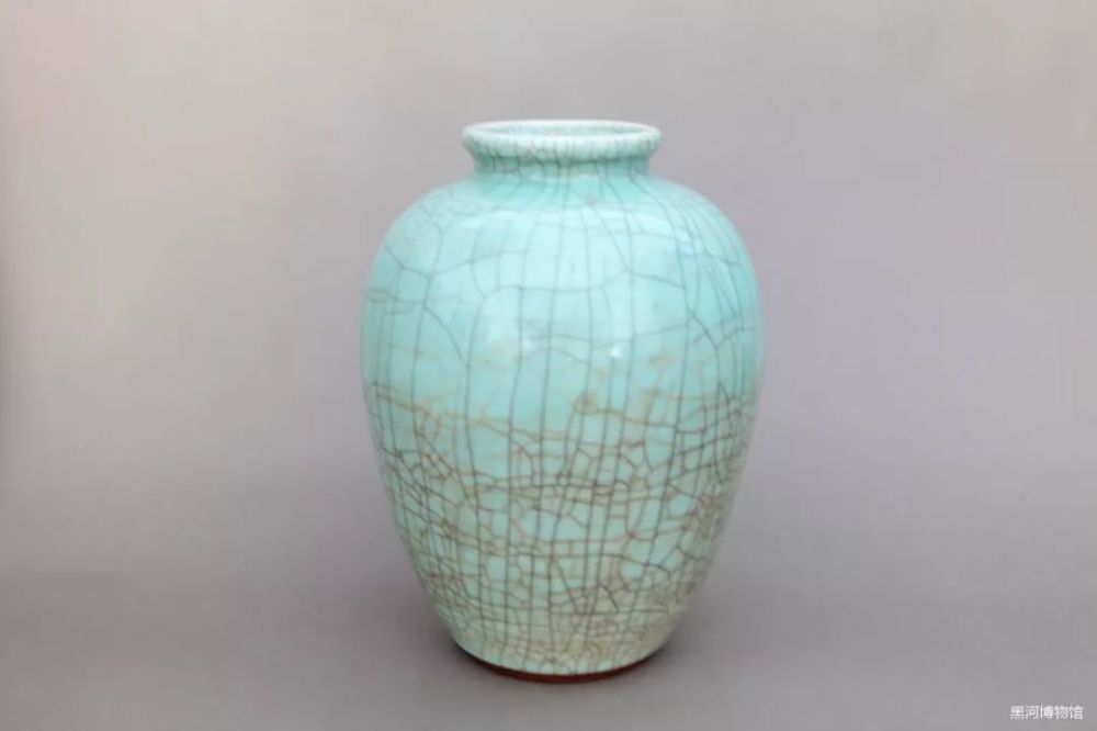 青釉开片太白尊