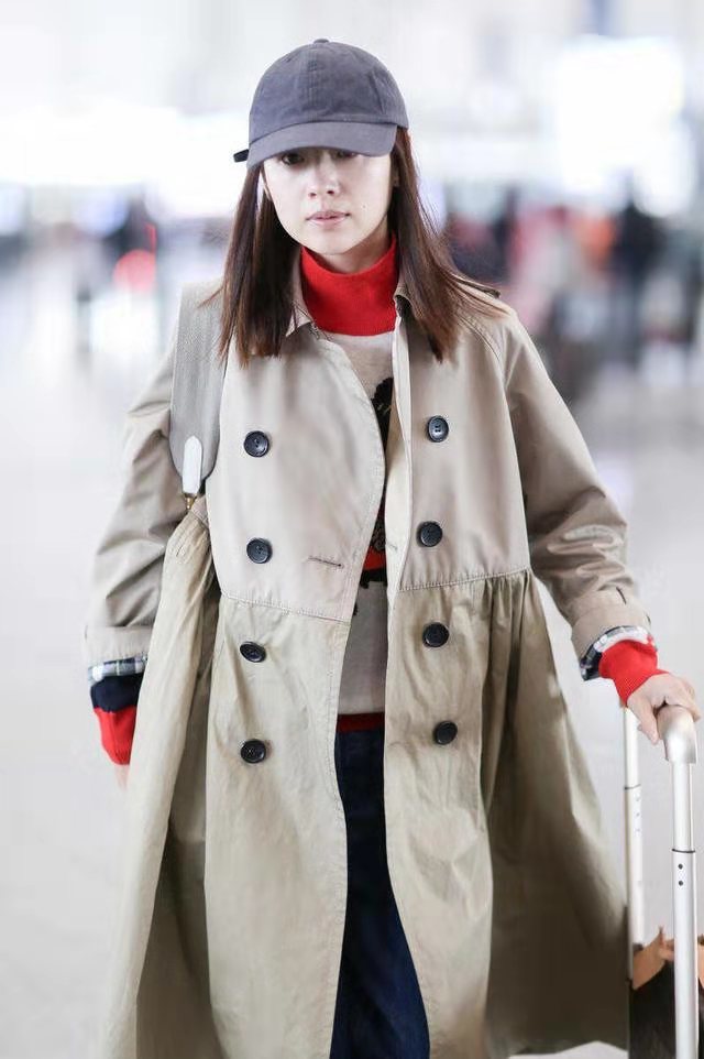 穿风衣面试_教师面试穿的衣服图片