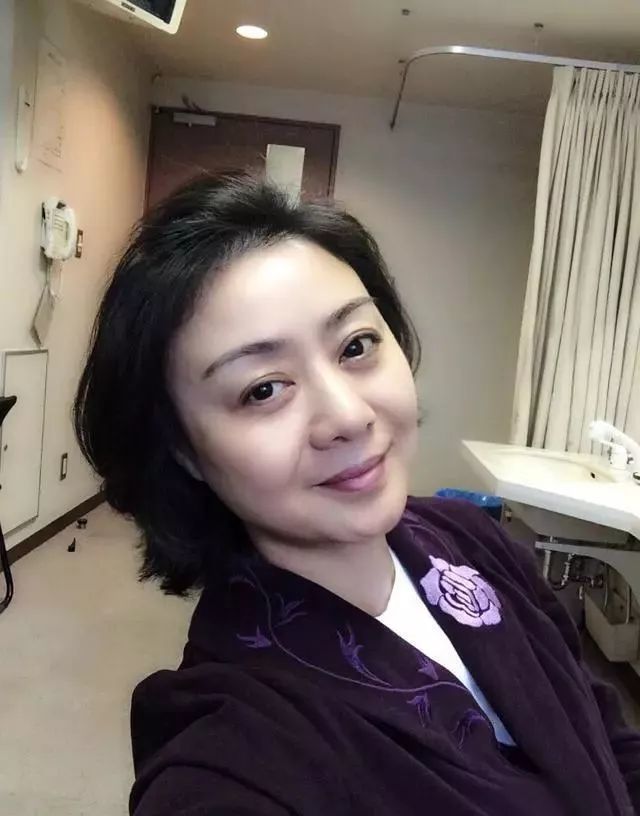 "京剧第一美人"李胜素:忘不了家乡的农民父母