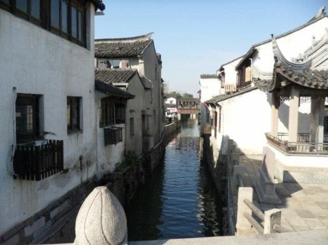 苏州的GDP是南京让的吗_苏州园林(3)