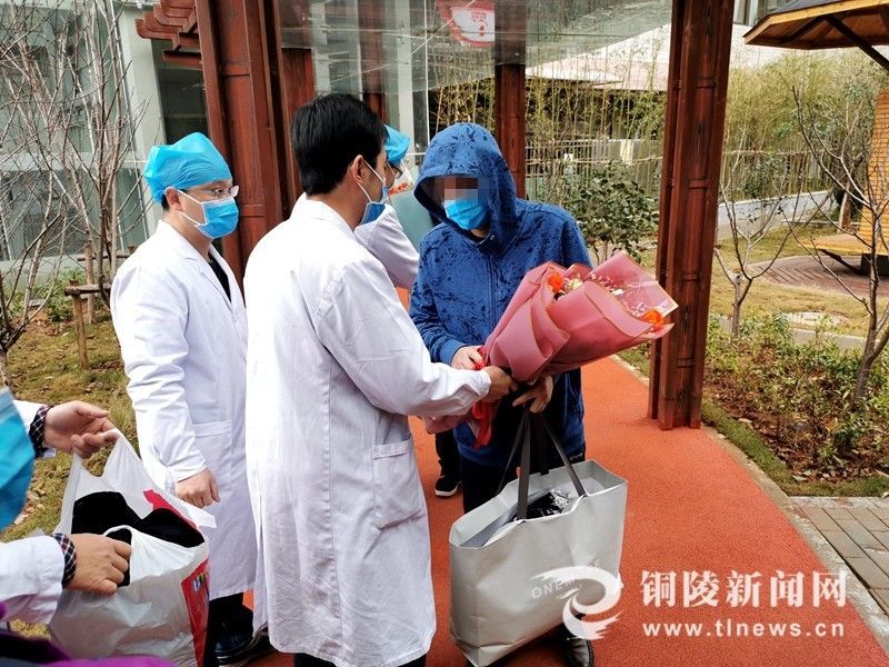 铜陵武汉人口_铜陵学院(2)