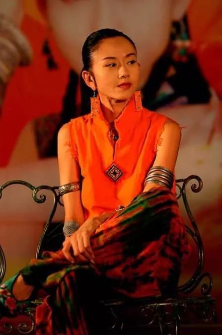 杨丽萍宁为舞削骨,却不为老公生孩子,现状令人意外!