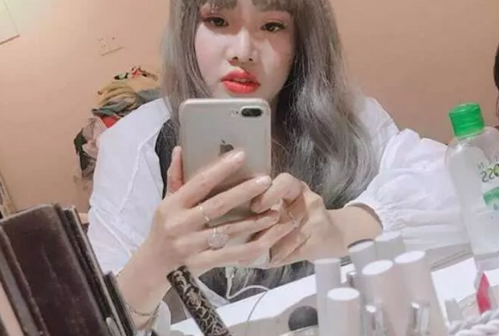 越南丑女为了嫁给富二代,不惜整容变漂亮,如今两人现状成了这样