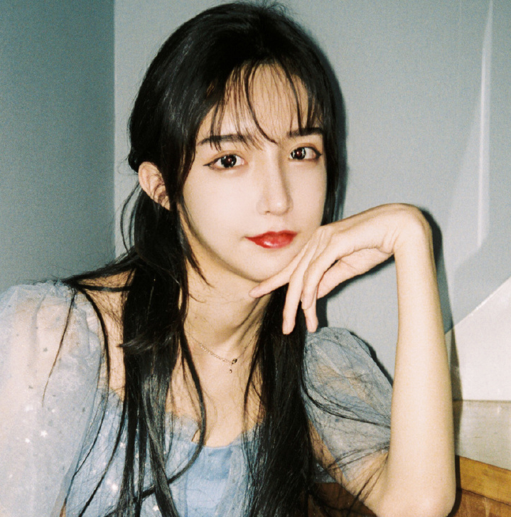 艾比整容后出现后遗症?满脸通红贼吓人,男粉看到却觉得很可爱!