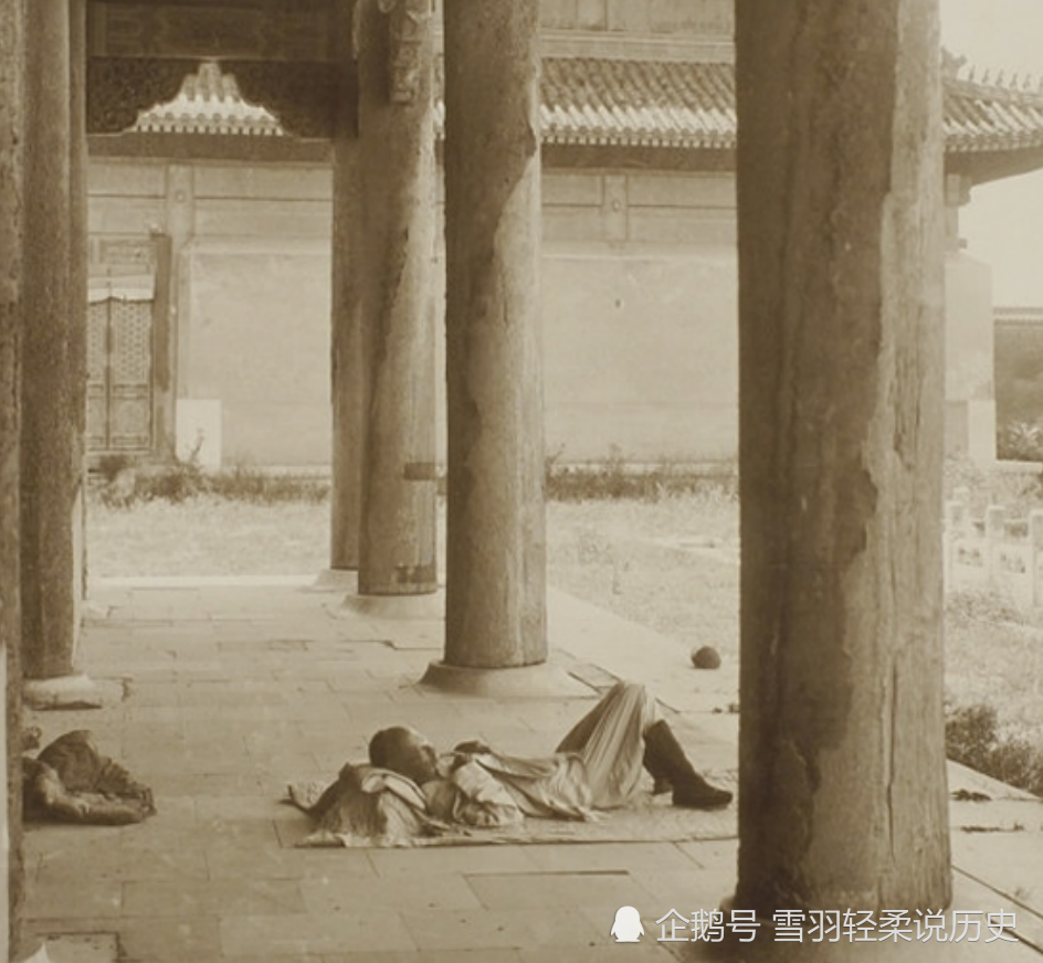 1901年清朝皇宫老照片:紫禁城荒凉破旧,翊坤宫繁华褪去!
