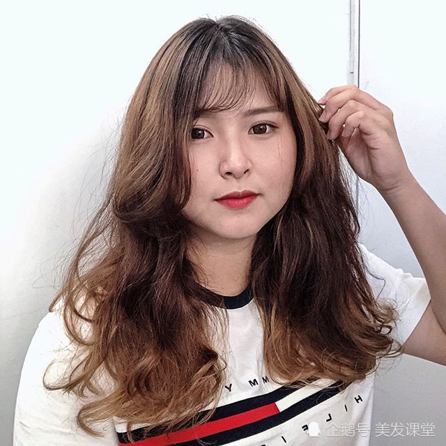 12款流行卷发,大气又时尚,2020年做卷发就选择这样的