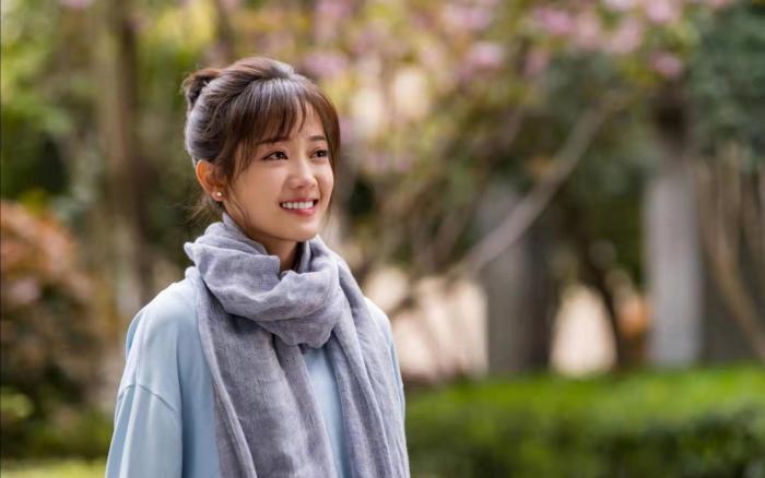 出身网红,如今成为电视剧女主,29岁的郑湫泓终于摆脱网红标签