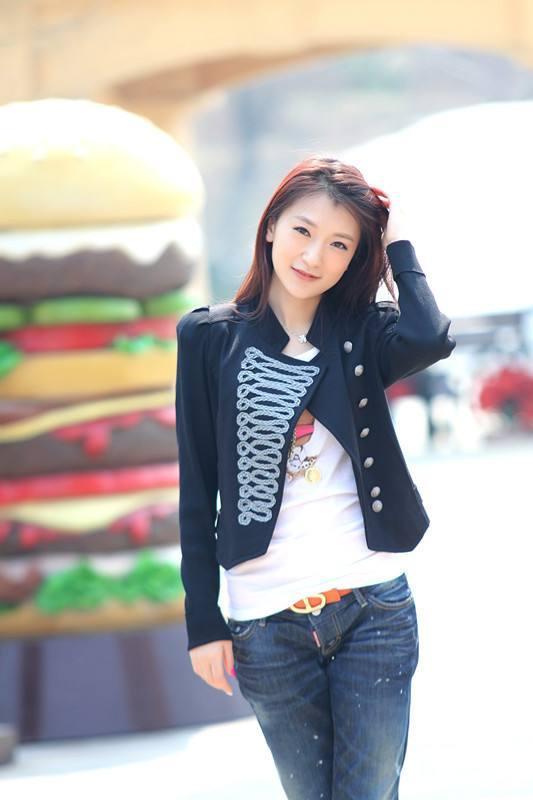 在本山传媒培养的徒弟里,也有很多女演员,不乏很多美女,比如蒋依杉