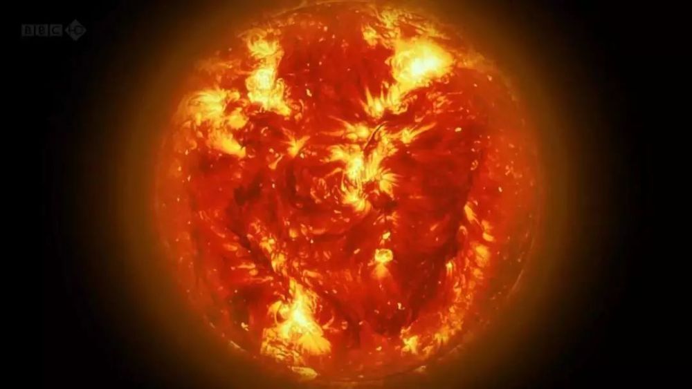 当太阳变成红巨星后,仅依靠光,就能把冥王星之外的小行星炸碎!