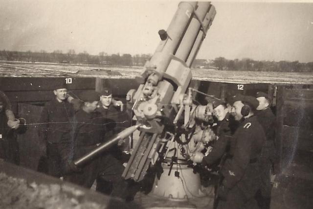 上打飞机下打坦克,万能的德国88毫米高射炮,到底有什么本事?