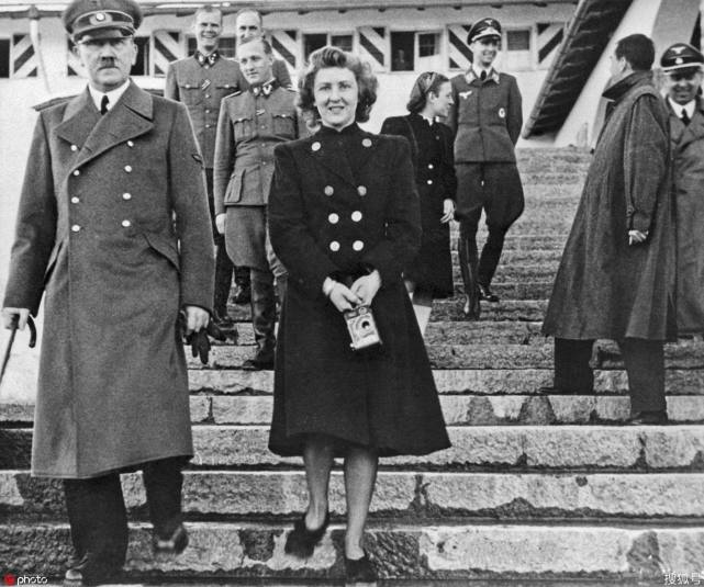 英国夫妇发现疑似纳粹时期的氰化物胶囊,希特勒爱妻曾