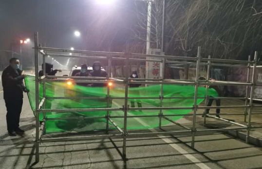 河城街镇人口_东汇城超市人口图片