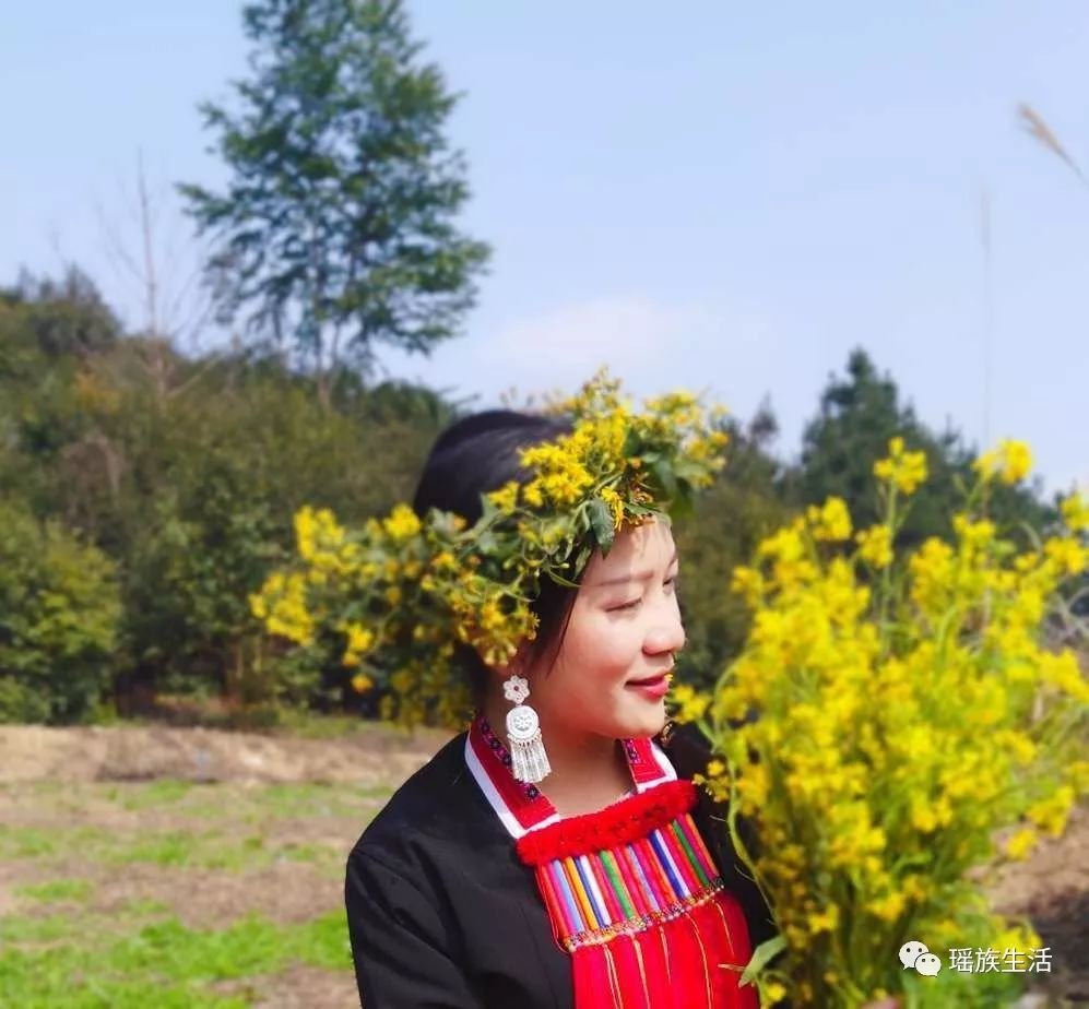 大山里的瑶族姑娘,清纯淡雅 亮丽脱俗