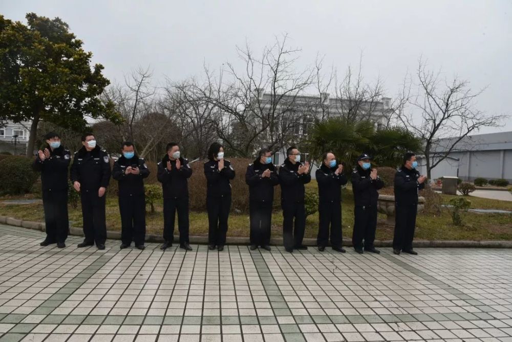 防控接力棒交接!四岔河监狱整体换防 首批封闭执勤民警完成任务