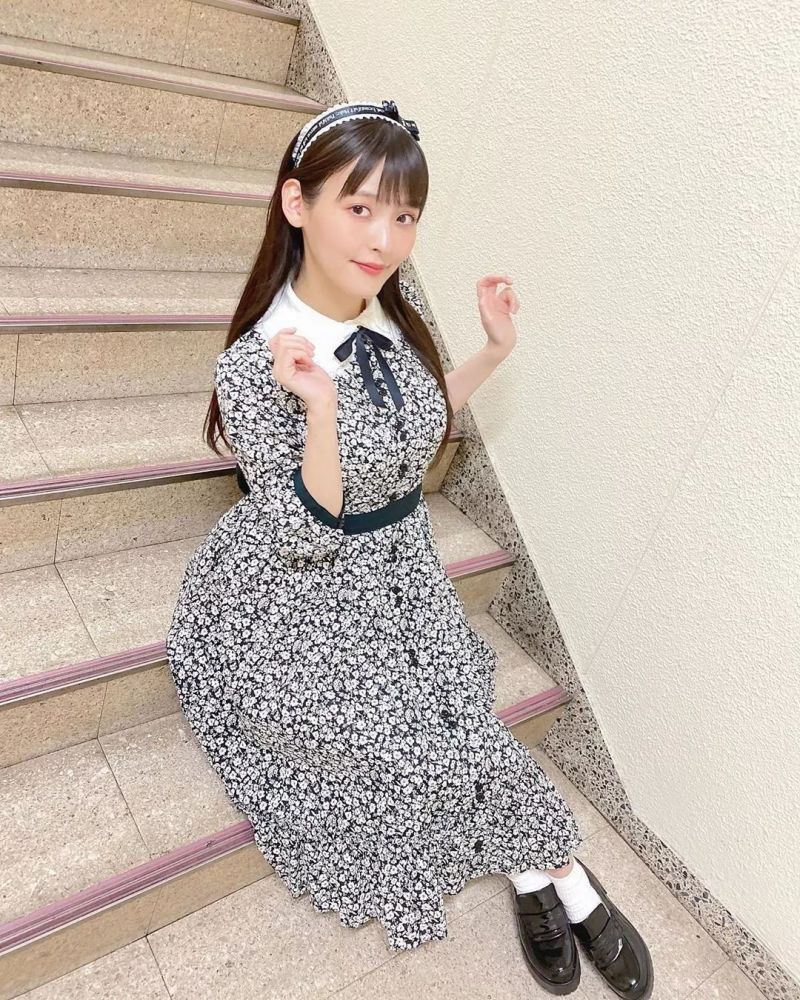 上坂堇ins