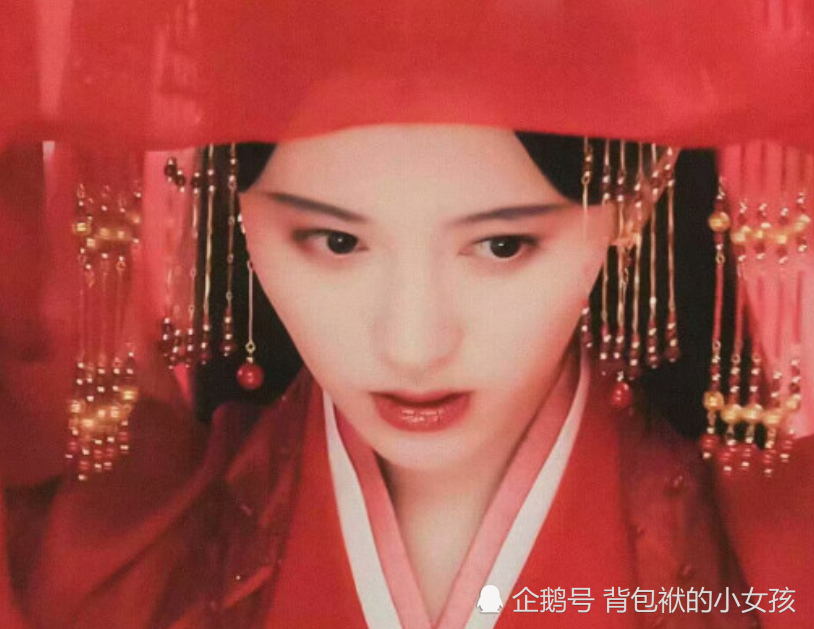 盘点鞠婧祎穿过嫁衣的4个角色,别说你只知道白娘子,最后一个美到不敢