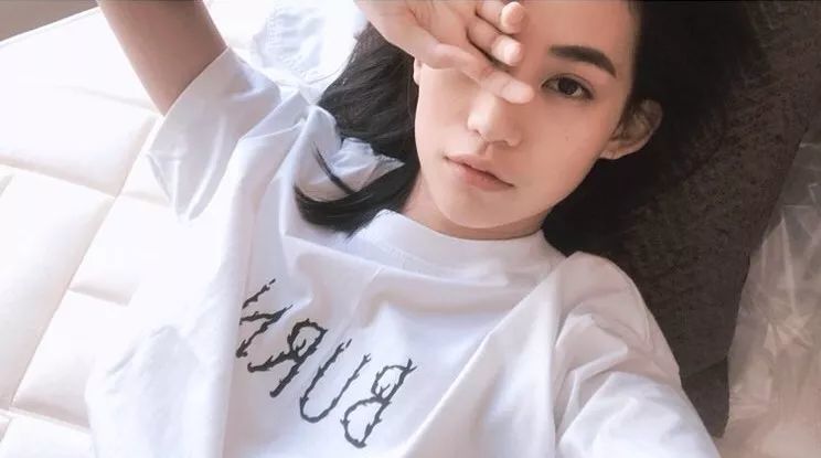 她的全名是chicha amatayakul,英文名是kitty chicha,1993 年出生.