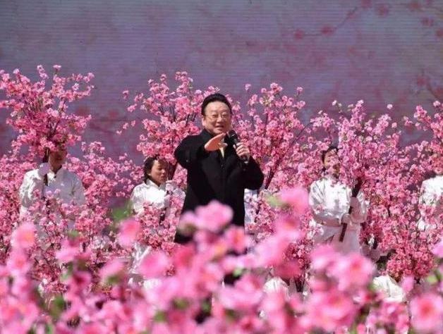 蒋大为移居海外后花光积蓄，被敲诈90万