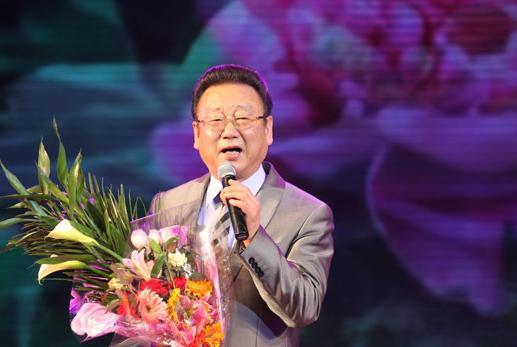 蒋大为移居海外后花光积蓄，被敲诈90万