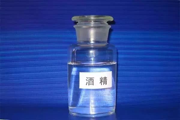 50岁教授一家三口患上胃癌，忌口4物，现在还来得及，胃也安全