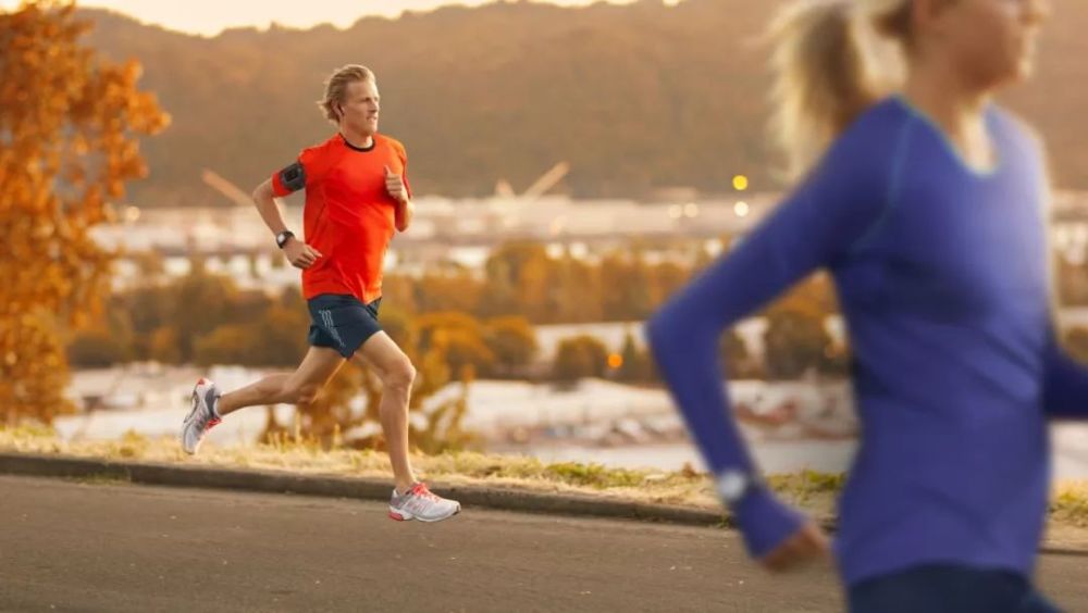 跑步的终极意义：不是跑量，而是健康和陪伴