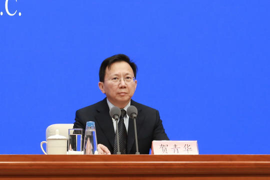 国家卫健委疾控局一级巡视员贺青华.封面新闻记者代睿摄影