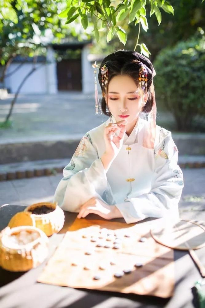 头什么双成语_成语故事图片(3)