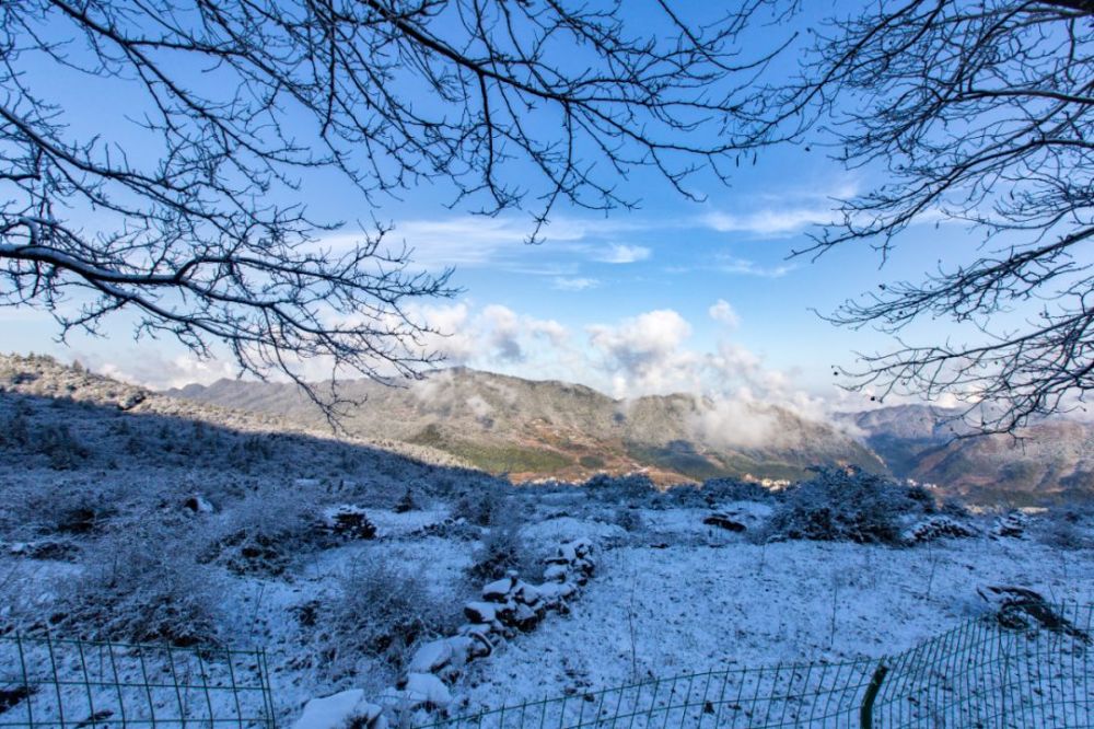 待到疫情散去,下一个雪季再相约雪玉山,畅游冰雪童话世界!