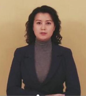 演员李幼斌妻子史兰芽近照