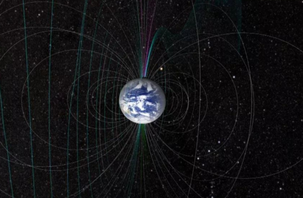 地球磁场出现反转,科学家发现北磁极正快速向西伯利亚