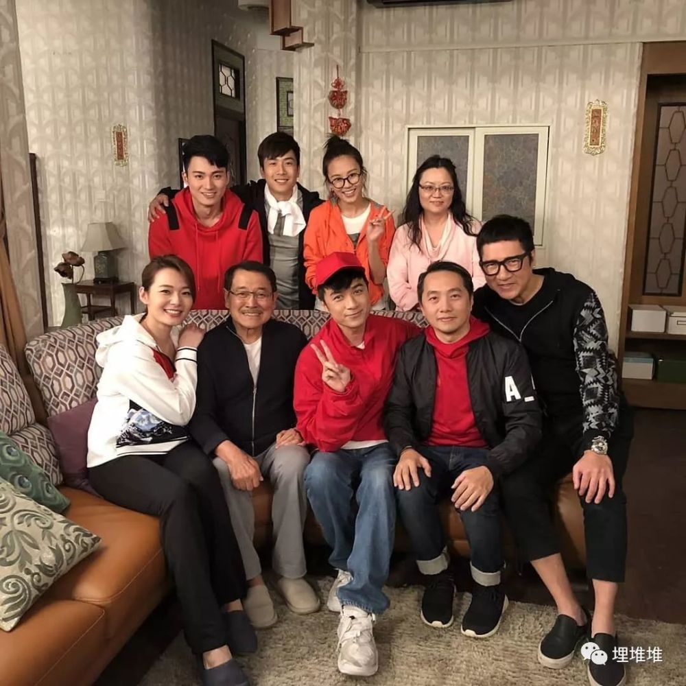 走出《开心速递》,他奸到出汁成功出位,力捧小生的上位之路不易
