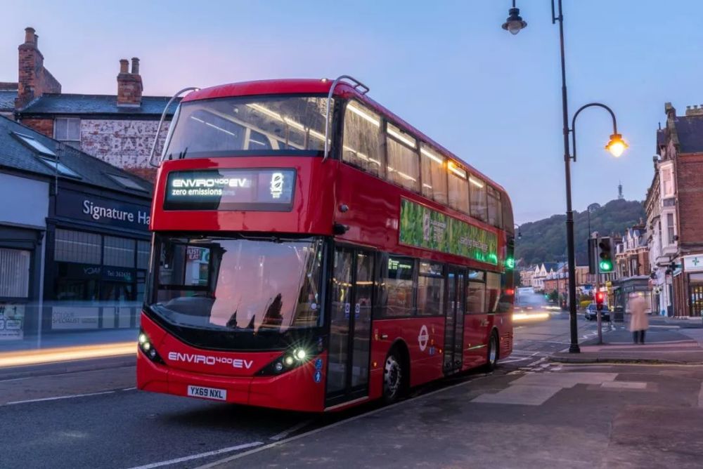 stagecoach在推出adl enviro400ev双层电动巴士