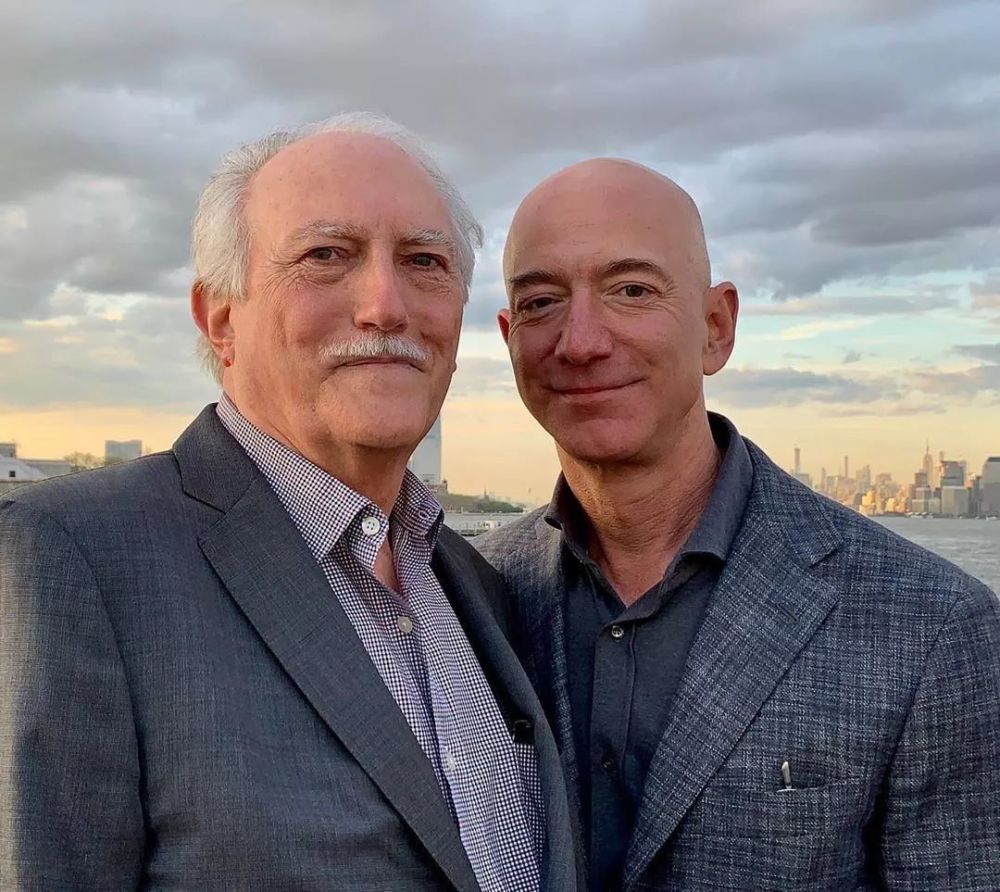 amazon 创办人 jeff bezos 宣布将斥资$100 亿美元对抗地球气候变迁