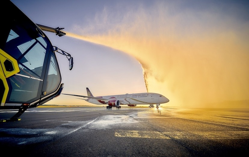 吉祥航空老总_吉祥航空空姐