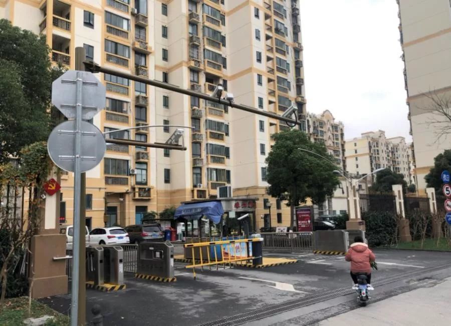 松江新城法拍房七折起拍,精致三房享受生活