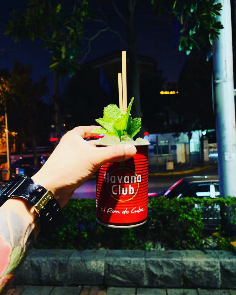 微醺胜买醉,小酌莫贪杯!