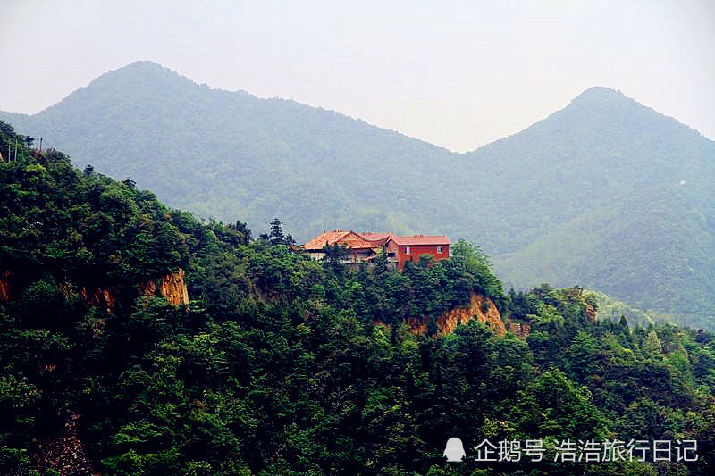 道吾山古时称白鹤山,又名赵王山,是中外驰名的佛教圣地,景区规划为