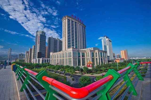 天水经济2019年总量_天水经济对比图(3)