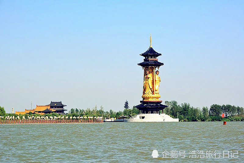 溱湖国家湿地公园位于泰州市姜堰区, 为国家aaaaa级旅游景区,占地807