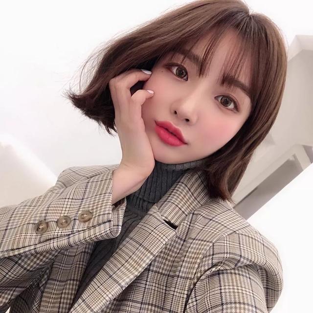 椭圆脸和鹅蛋脸:这2种脸型基本上是百搭的脸型,包括wob发型,做什么