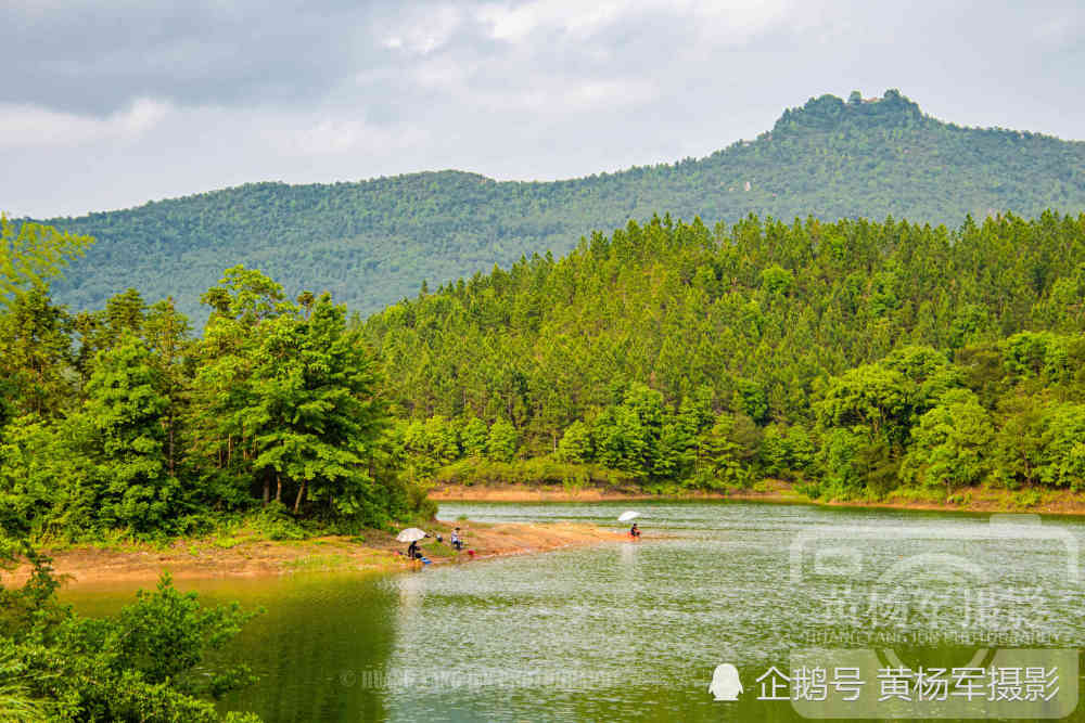 赣州于都梓山镇上蕉水库的绿水青山,远离城市风景优美