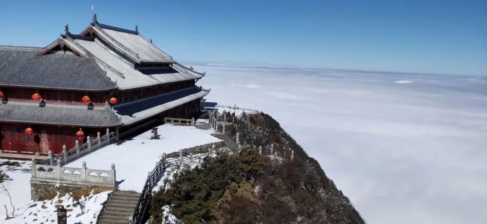 无人版的峨眉山雪景,你细品